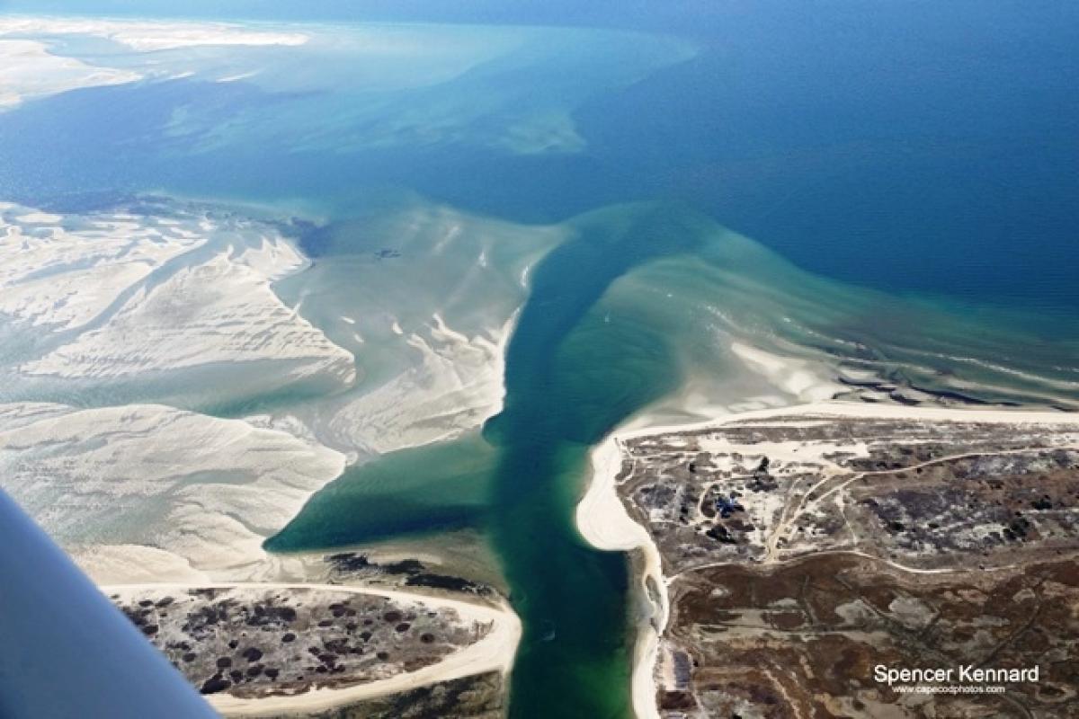 Stage Harbor Bottleneck